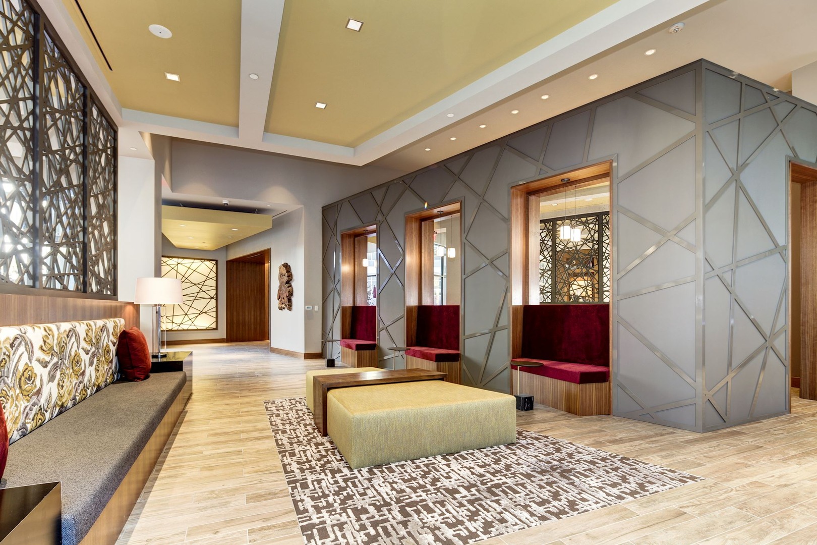 Versa_LuxuryApartmentCommunity_Lobby_Merriweather_ColumbiaMD