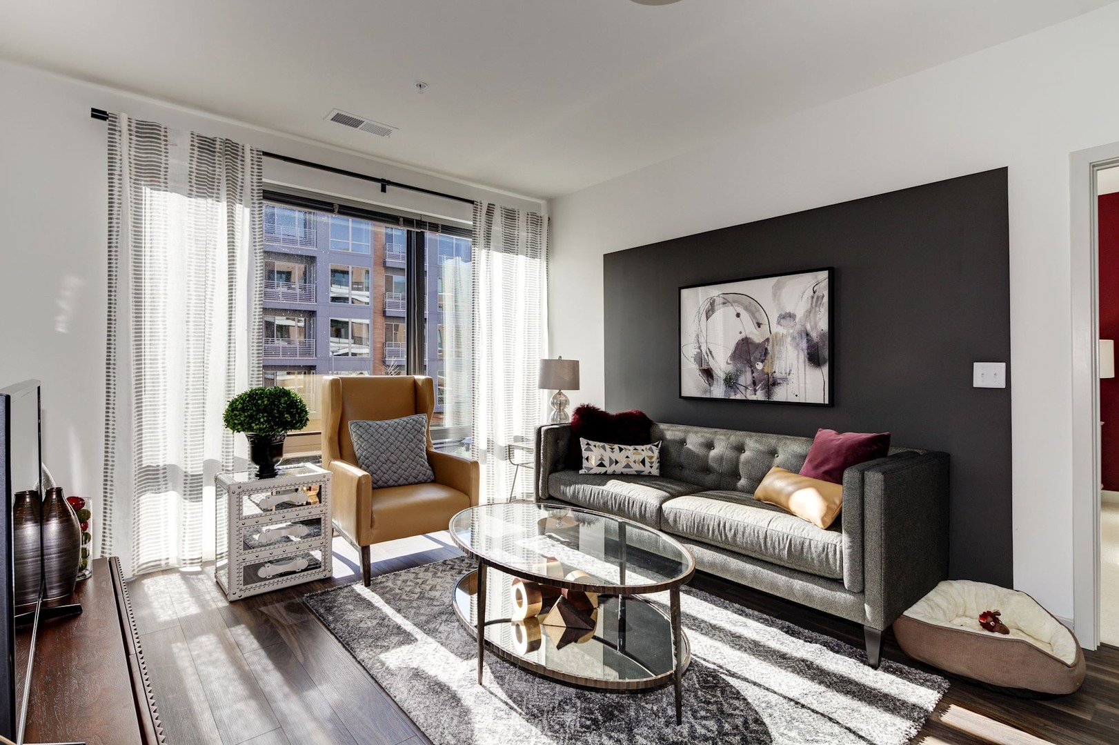 Versa_LuxuryApartmentCommunity_LivingRoom_Merriweather_ColumbiaMD